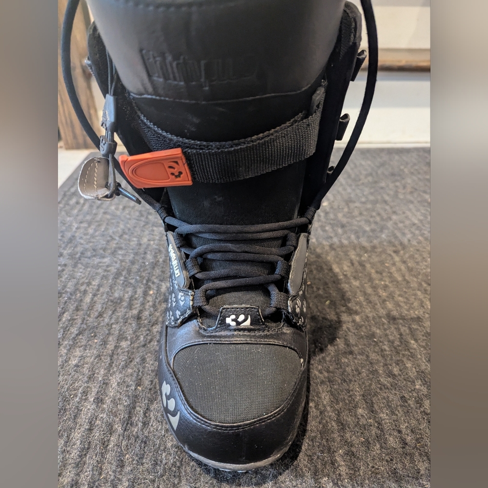 Thirty two leashed snowboarding boots - Picture 9 of 13